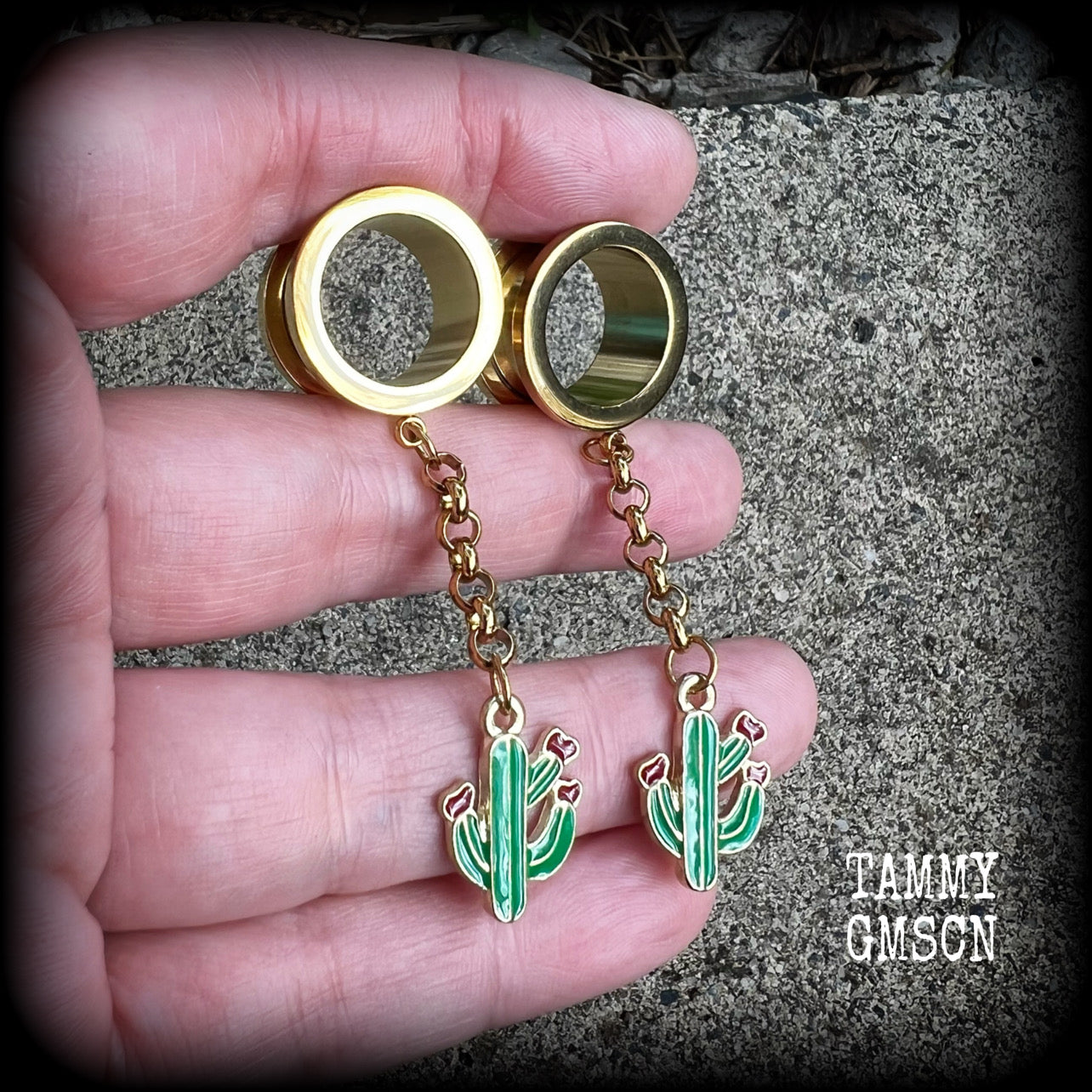 Green cactus tunnel earrings