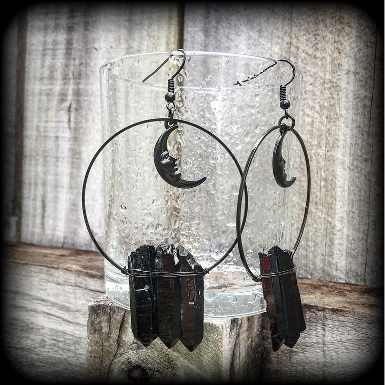 Black quartz and crescent moon hoop earrings