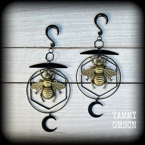 Geometric bee and moon gauged earrings