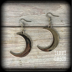 Antique silver crescent moon earrings