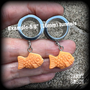 Taiyaki-Red bean fish tunnel earrings